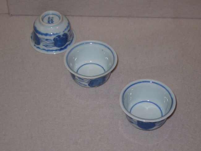 染付蟹文小椀<br />中国・・景徳鎮窯・・１９世紀か<br />