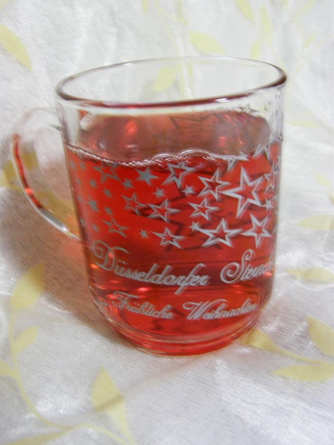 デュッセルドルフのカップ・その3<br />Sternchen Marktのもの。<br />文字通りお星様がモチーフになってますねー。