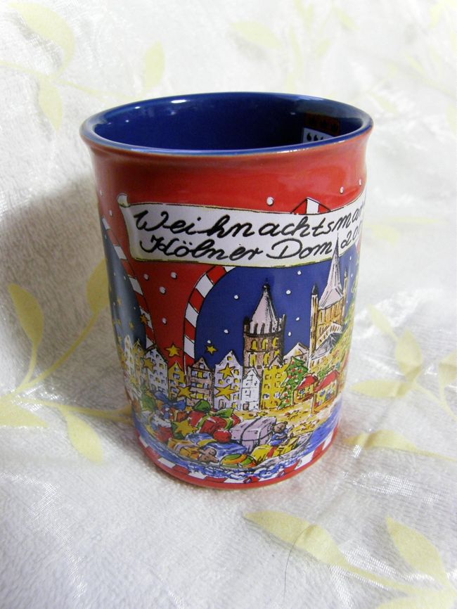 ケルンのカップ・その1<br />実は少しだけ立体になっています。