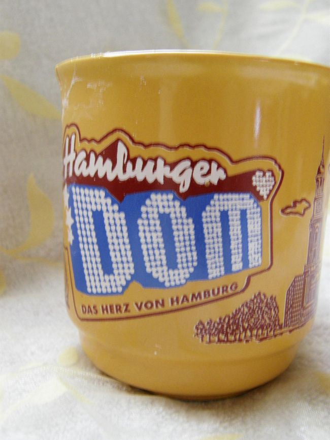 ハンブルクのカップ・その1<br />Hamburger Domのもの。