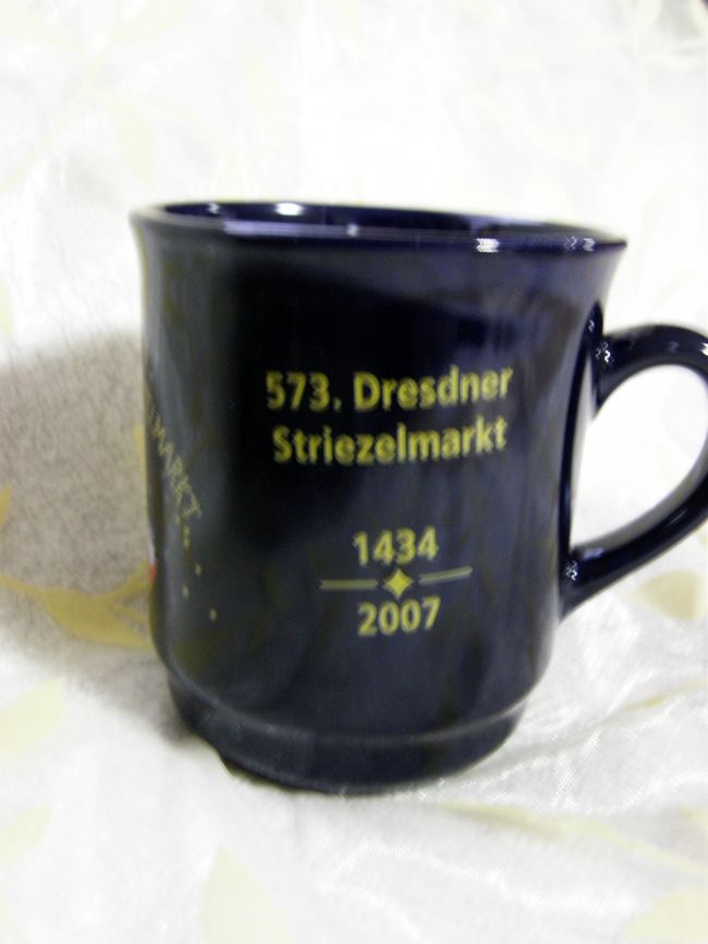 ドレスデンのカップ・その6<br />今年で573回目のマーケットなんですねぇ･･･。
