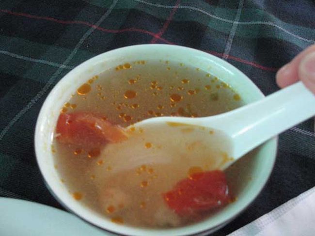 トマトのスープ。<br />トマトはあんまり入って無くて、あっさりした味。
