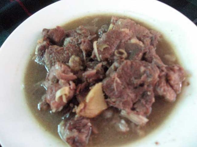 メインは、牛スジの煮込み。<br />コレはちょっと塩辛かったです。<br />何料理なんだろう？？？ベトナム料理???<br /><br /><br />この病院。ご飯は、本当に充実していました。<br />病院とは思えない、コース料理や、入院してても、ある程度好きな物がオーダーできるというシステムに驚きました。<br />入院生活は辛かったけど、いろんな思い出が出来ました。