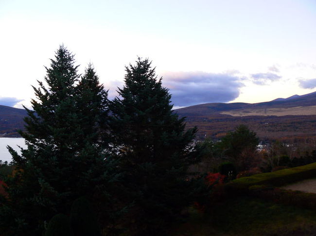 裾野にも光はありません