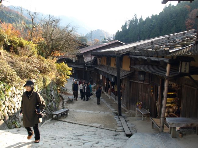 緩やかな坂程度なので、<br />お年寄りの方でも楽に観光できると思います