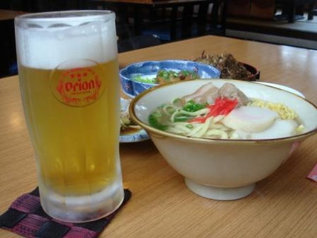 ビーチに感動した後は、久米島そば堪能♪<br /><br />ビーチで風に吹かれて体が冷えていたので、温かいおそばはに癒されました。