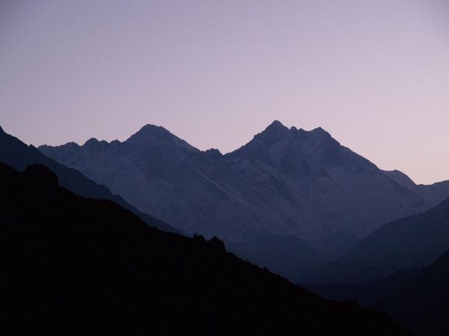 ５時５分、エヴェレストとローツェ。