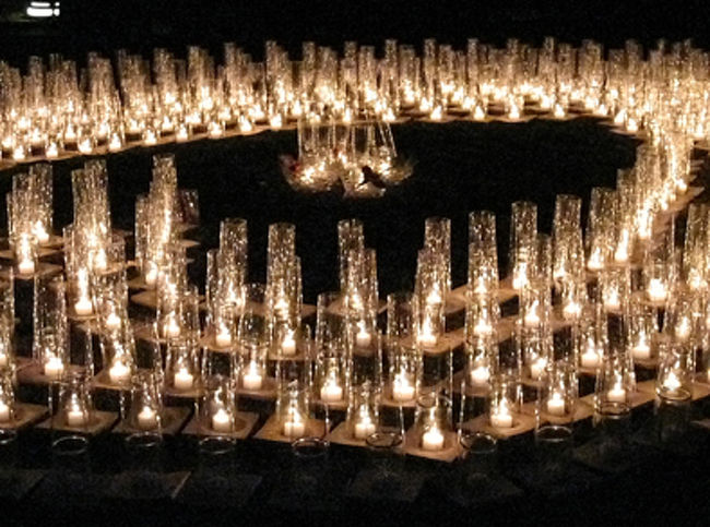 クリスマスということで、キャンドルカフェが<br />開催されていました。