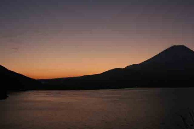 午前６時４１分です。(20D)