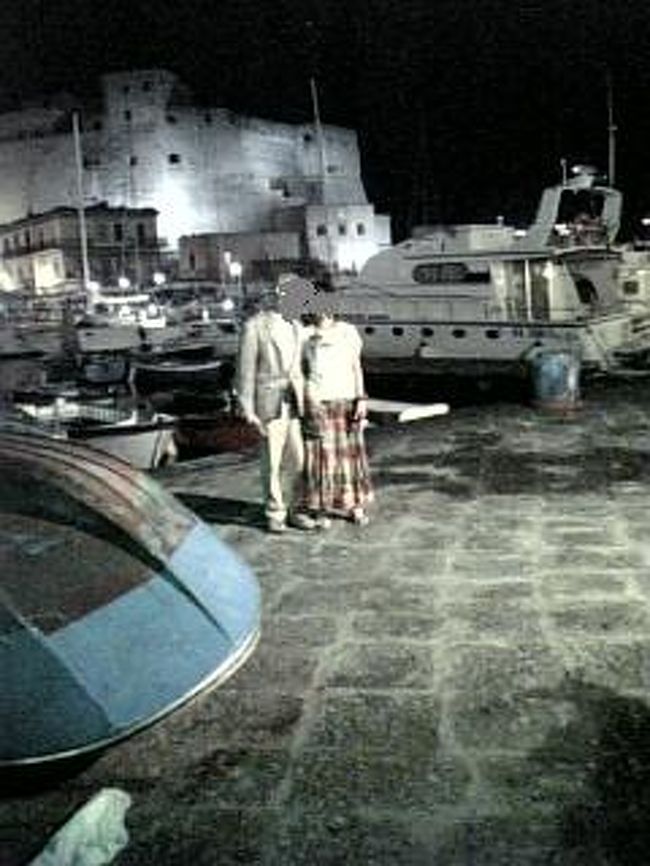 卵城　<br />お待ち下さい