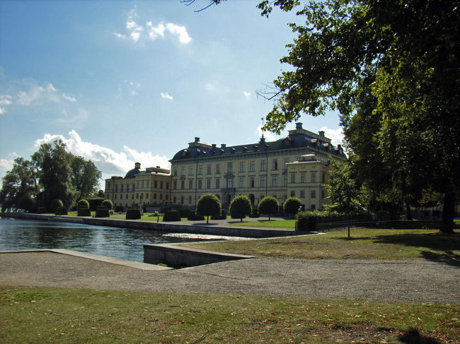 スウェーデン　ドロットニングホルム宮殿