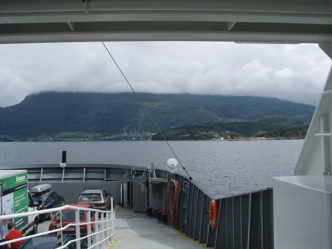 車ごと船に乗って10〜15分