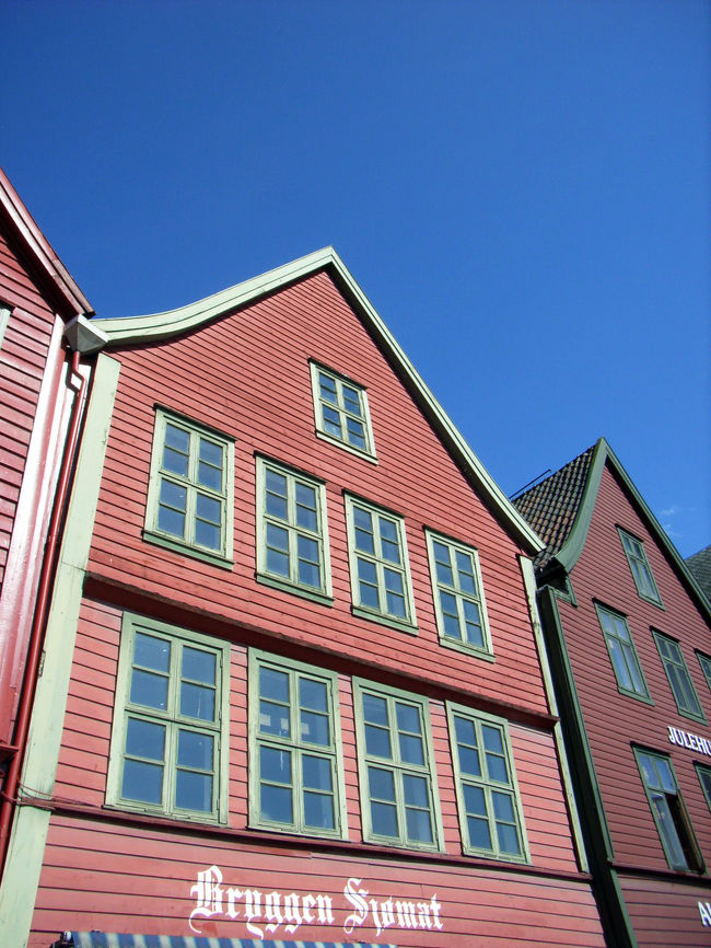 ベルゲンのブリッゲンの家並み