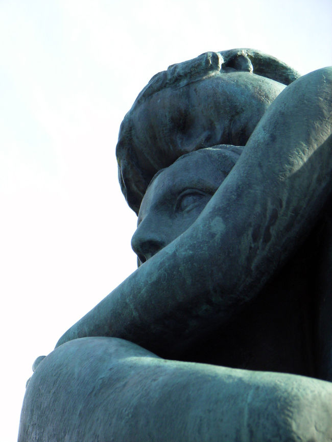 フログネル公園　ヴィーゲランの彫刻　タイトルがわかりません