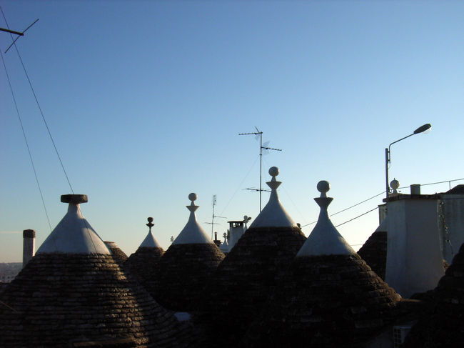 トゥルッリのとんがり屋根