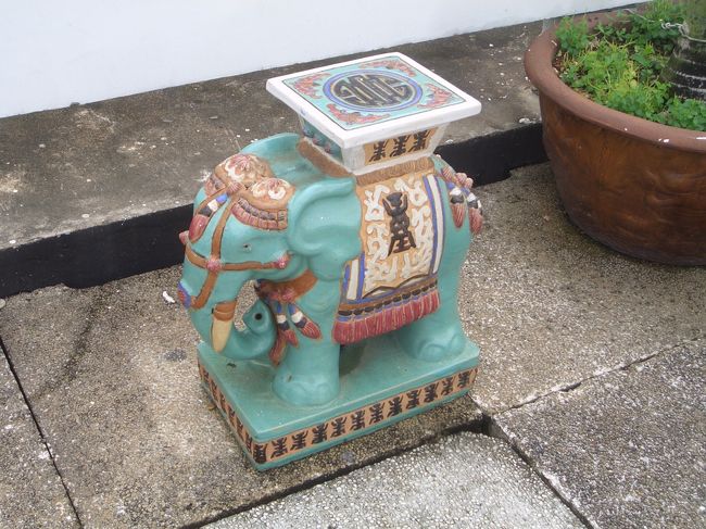 かわいらしい置物です。