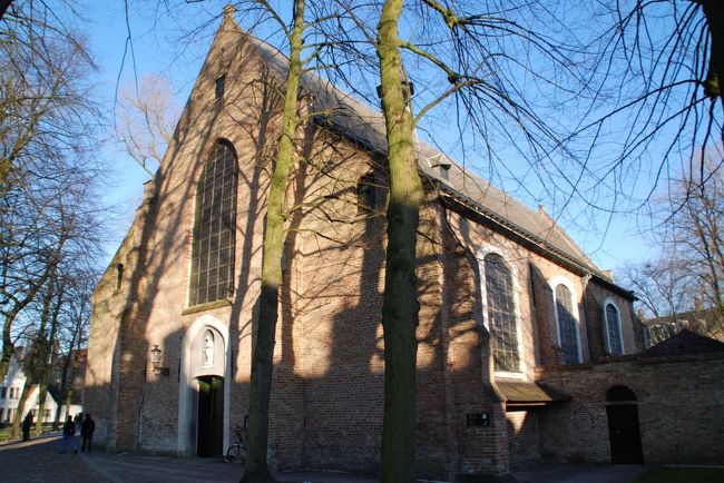 【ベギン会修道院　礼拝堂】