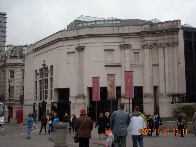 National Gallery Sainsbury Wing。