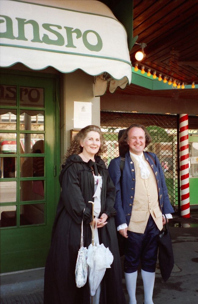 街を散策中出会ったお２人の服装？<br />