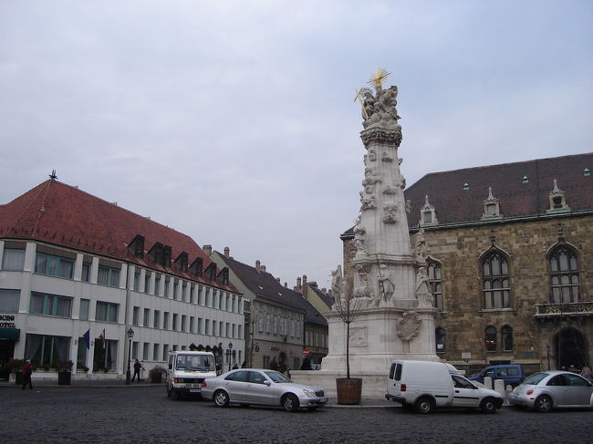 やっと三位一体広場に到着、マーチャーシュ教会と漁夫の砦をみたら、落ち込んでいた気持ちが吹き飛びました。