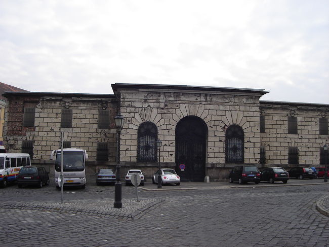 ブダ王宮の入り口でしょうか。