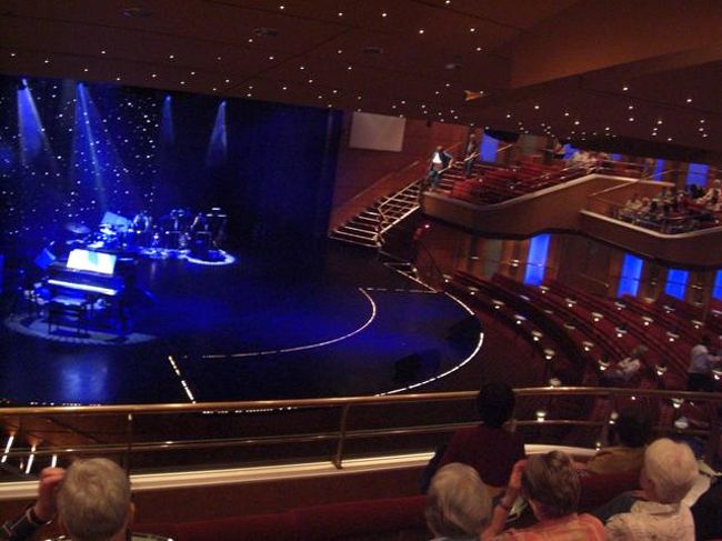 シアター内にて<br />開演すると撮影禁止なので、今のうちにパチリ。