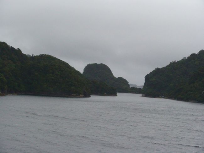 ニュージーランドのハイライト<br />フィヨルドへ<br />ダスキー、ダウトフル、ミルフォードの3ヶ所をまわる。