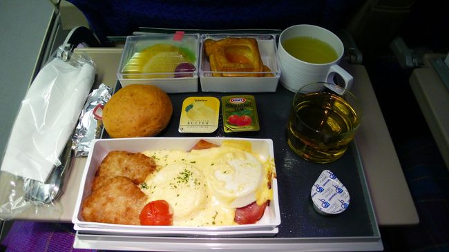 ＳＱの機内食。<br />これもほぼ完食しました。