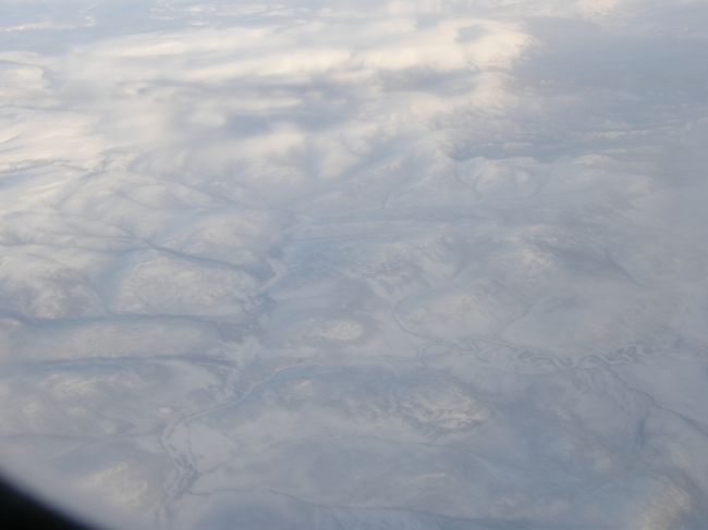 シベリア上空の景色。<br />一面銀世界です。<br />