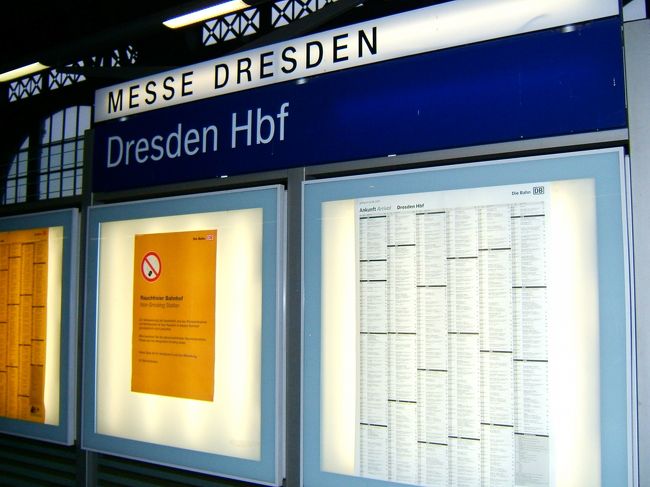 ドレスデンの看板をみました。<br />このときが最もテンションの高まった瞬間です！！