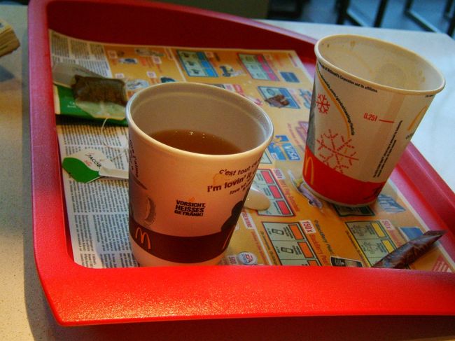 ティーを頼んで一息。。