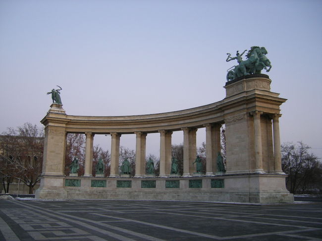 そうなの。<br />今日は青空なの！！<br />わーい！わーい！