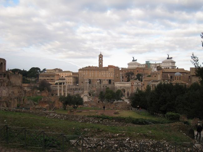 フォロ・ロマーノ全体をなんとなく一枚