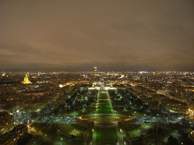 シャン・ド・マルス公園、旧陸軍士官学校方面