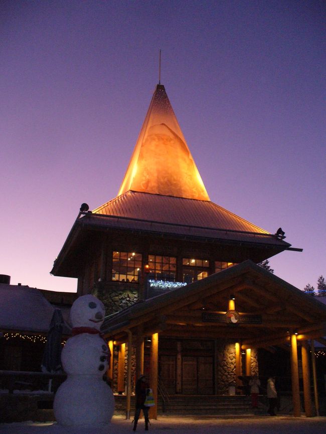 やってきました。サンタクロース村。<br />ここでサンタさんとの記念撮影ができます！！