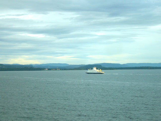 ８月１９日<br />もうノルウェーがすぐそこに見えてきていた。<br />このDEDSシーウェイズの一泊２日の船旅は早くも終わり・・。<br />