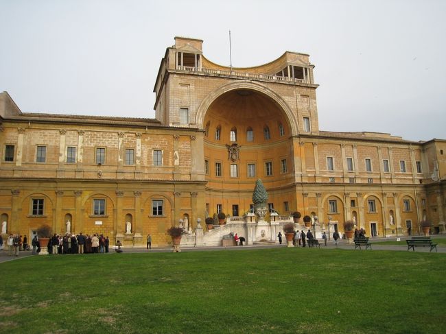 中庭みたいなところもありました。