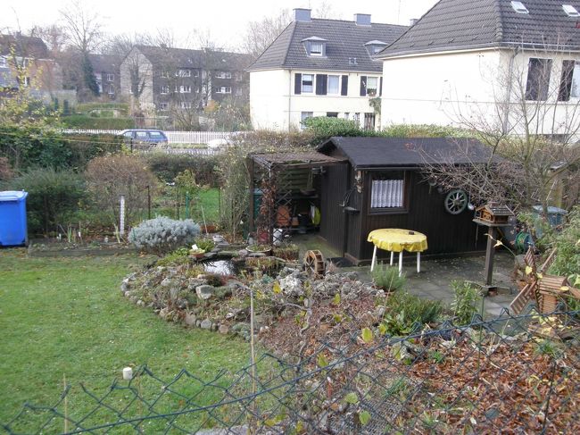 ホテルのお隣の庭。