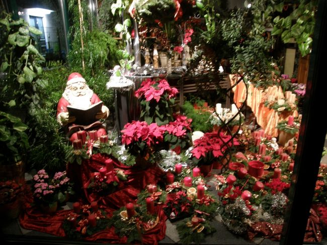 夜だと少し雰囲気が変わります！