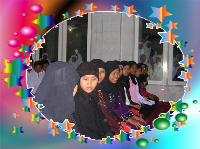 ボランティアで訪れた集落<br />金曜日はモスクで礼拝の日