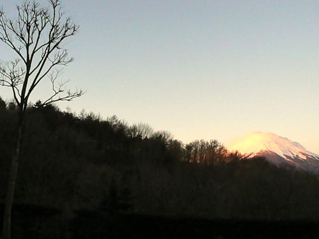 ０６：５４　<br />２００８年元旦の日の出です