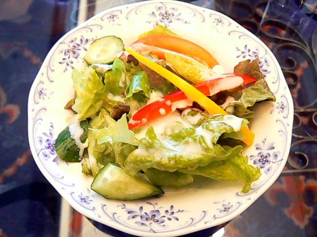 セットのサラダ