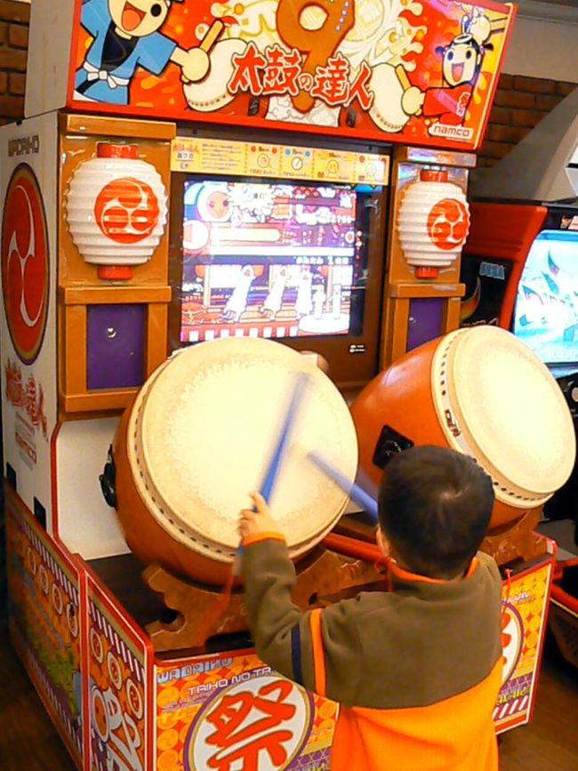 お兄ちゃんは勉強が終わらないので次男と二人で遊びました　<br />太鼓の達人