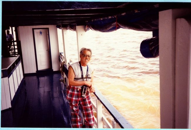 いよいよ船で出発。