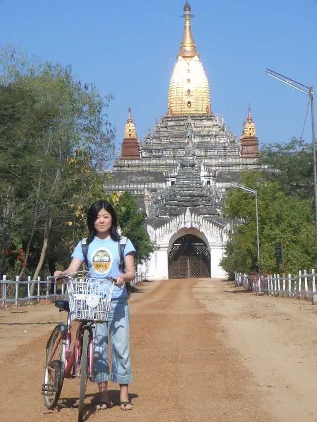 バガンではママチャリが大活躍！