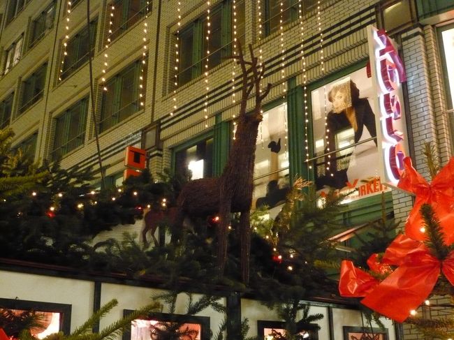 屋根飾りがかわいい。