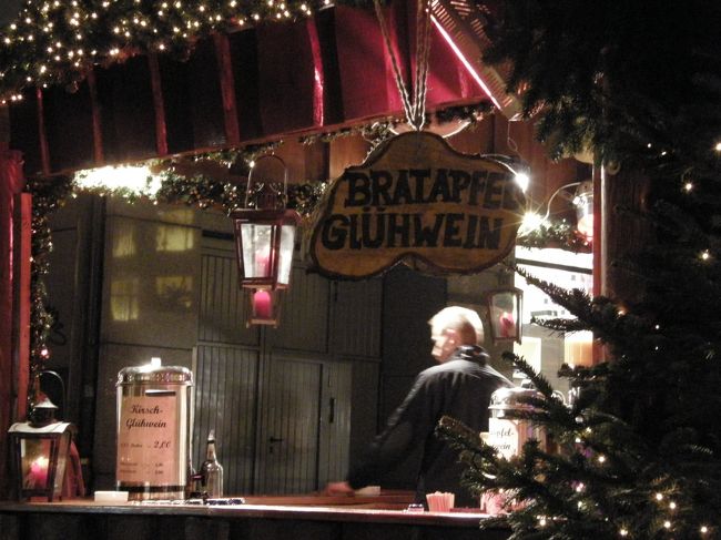 焼きりんごとグリューワインのお店。