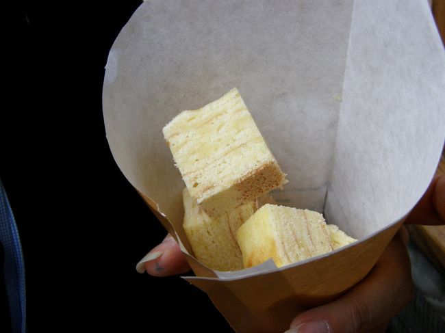 買ってみました。<br />ダイスにカットしてもらって食べ歩きにぴったり。<br />おいしすぎておかわりしてしました･･･。