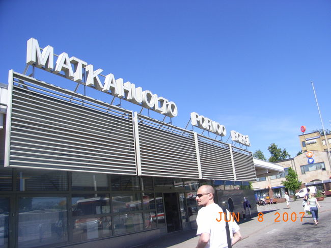 P:到着<br /><br />ポルヴォーに着きましたぁ☆<br />at14:40