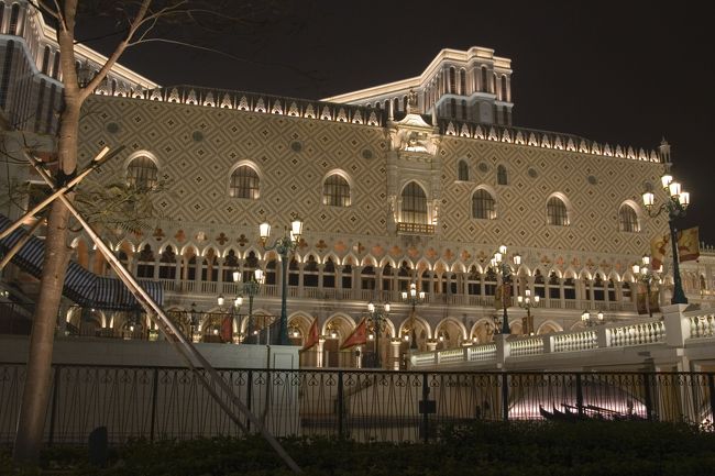 人の姿を見ることができない。<br />ある意味、すごい。<br />